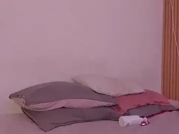 Stripchat Free Porn Cam of two_milkyway