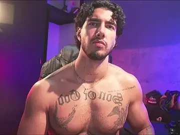 Stripchat Live Sex Cam of JACOB_MARTINS