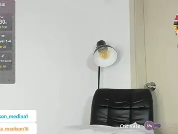 Stripchat Free Porn Cam of Madison_Medina