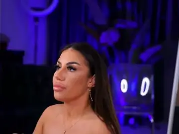 Stripchat Free Live Porn of CataleyaSyrene