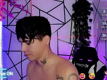 Stripchat Nude Webcam of Tayson_Rivers