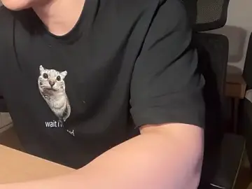 Stripchat Sex Cam of jungcock3210