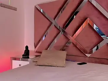 Stripchat Free Porn Cam of Aron_cruz