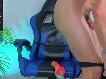 Stripchat Adult Webcams of EdwardRoss_