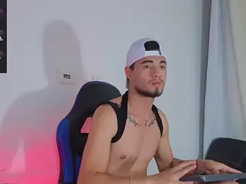 Stripchat Adult Webcams of EdwardRoss_