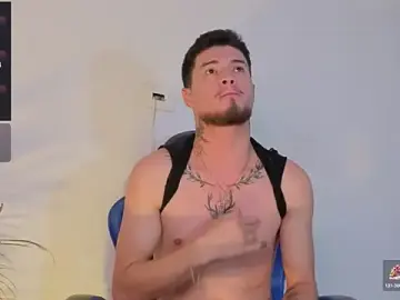 Stripchat Nude Webcam of EdwardRoss_