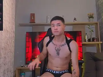 Stripchat Nude Webcam of EdwardRoss_