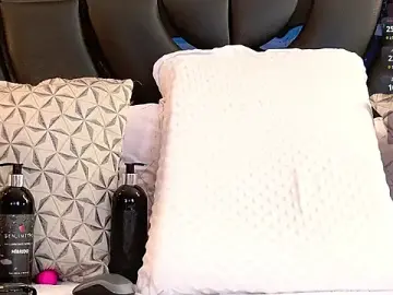 Stripchat Sex Cam of Iris_Ross_