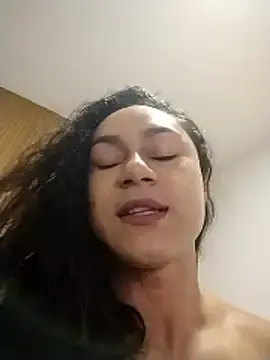 Stripchat Adult Video Chat of yummi__priv