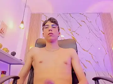 Stripchat Live Porn of Nikolay_Gregori