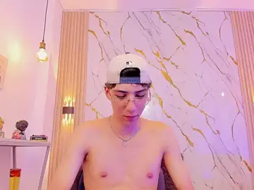 Stripchat Free Live Porn of Nikolay_Gregori