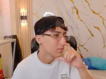 Stripchat Adult Webcam of Nikolay_Gregori