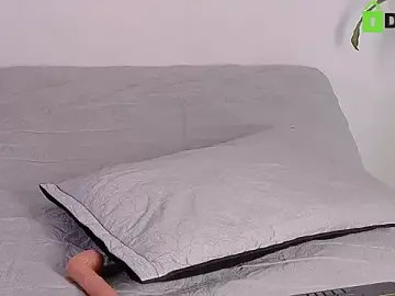 Stripchat Adult Video Chat of hot69temptation_