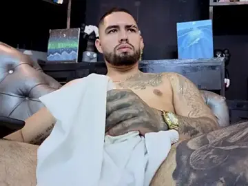 Stripchat Adult Webcam of matteosantos