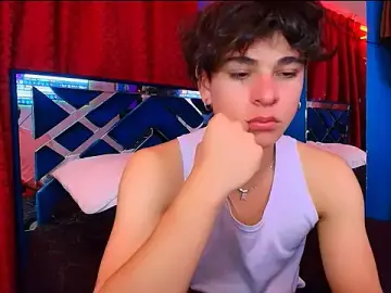 Stripchat Best live sex cam show of Luke_Howland