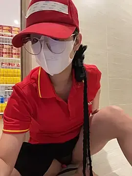 Stripchat Best live sex cam show of Sneaky_Cumshoot
