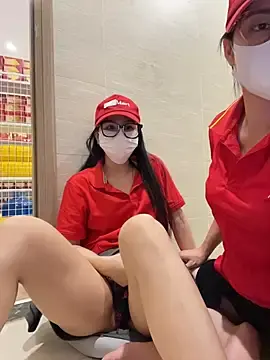 Stripchat Adult Webcams of Sneaky_Cumshoot