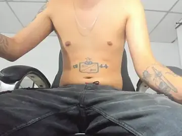 Stripchat Live Sex Cam of FrannBoy