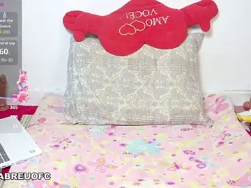 Stripchat Free Live Porn of Geozinhaa