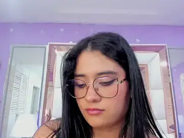 Stripchat Live Sex Cam of scarlette_15_