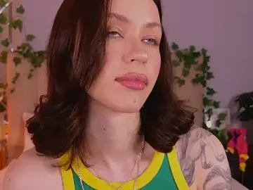 Stripchat Live Sex Cam of Meow_Nancy
