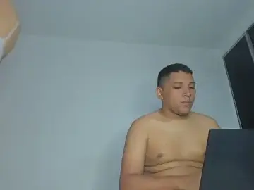 Stripchat Free Porn Cam of sweets_couple69