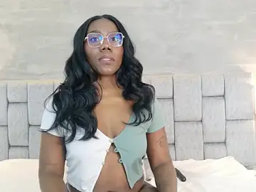 Stripchat Live Sex Cam of Alaia_Colins