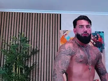 Stripchat Sex Chat of masterkingofmusclee