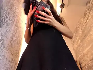 Stripchat Free Live Porn of saracaball_