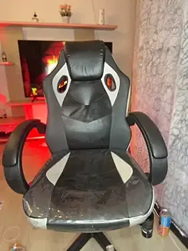 Stripchat Live Porn of saracaball_