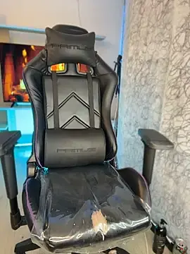 Stripchat Watch Live Sex Cams of saracaball_