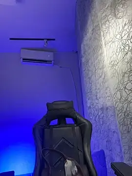 Stripchat Live Porn of saracaball_