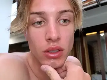 Stripchat Live Porn of SpecterOfCumminism