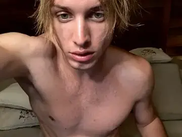 Stripchat Sex Cam of sashenkka