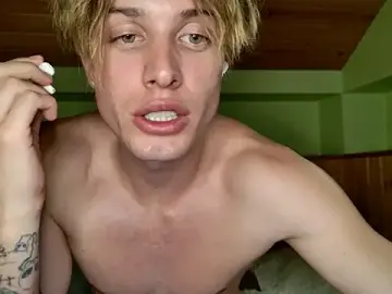 Stripchat Watch Live Sex Cams of sashenkka
