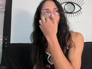 Stripchat Live Sex of EmilyGomezLS