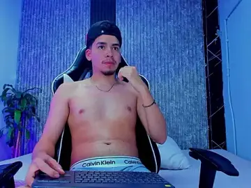 Stripchat Live Porn of Mike_0233_