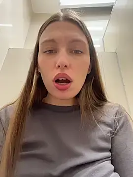 Stripchat Live Sex of LeiaMood
