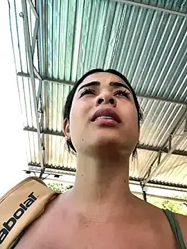 Stripchat Sex Cam of x-Maya-x