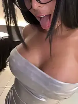 Stripchat Live Sex of x-Maya-x