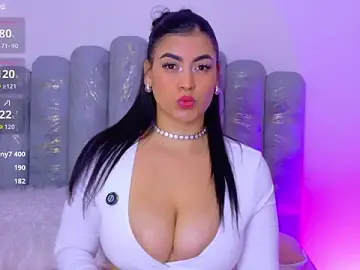Stripchat Free Live Porn of AlynAllen