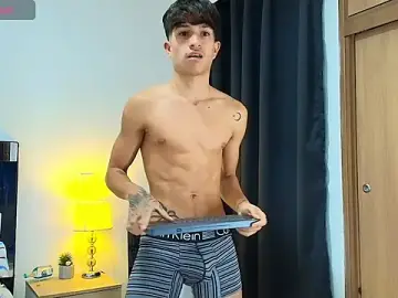 Stripchat Best live sex cam show of _CamiloBass