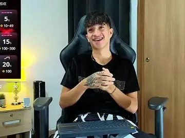 Stripchat Private Sex Chat of _CamiloBass