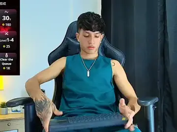 Stripchat Best live sex cam show of _CamiloBass
