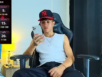 Stripchat Live Porn of _CamiloBass