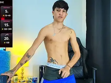 Stripchat Free Live Porn of _CamiloBass