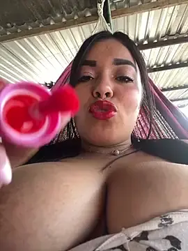 Stripchat Live Porn of _SARA_69