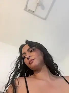 Stripchat Free Porn Cam of kareena_basu