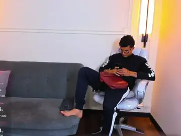 Stripchat Sex Cam of Paradise_boy_s