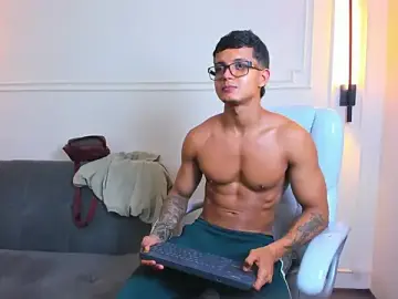 Stripchat Live Sex Cam of Paradise_boy_s
